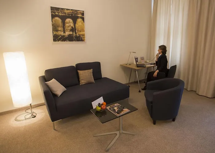 Starlight Renngasse Aparthotel 4*